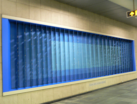 Crystal Stream - 青の壁
